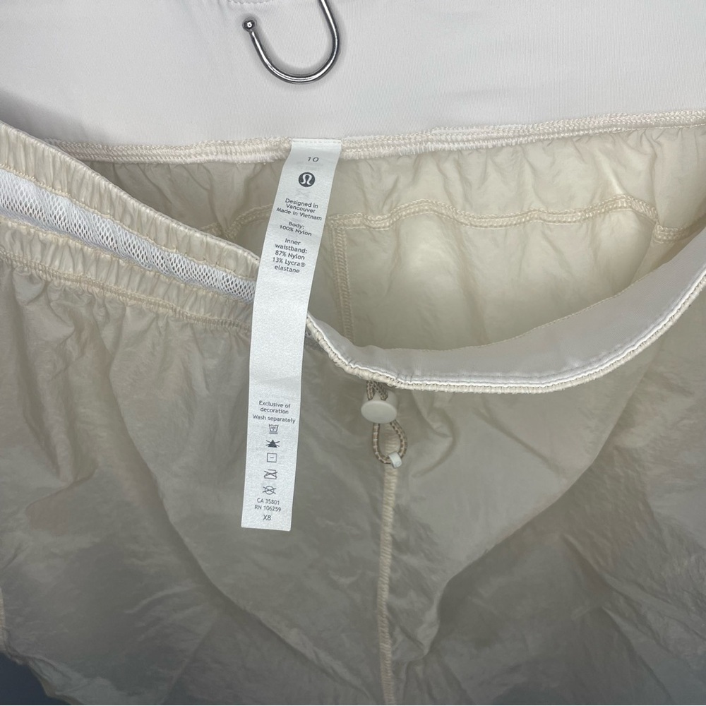 Lululemon Step Out High Rise Short 3" in White Opal - Picture 11 of 14
